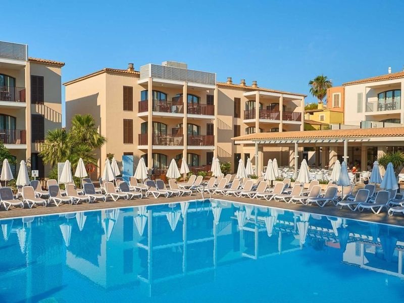 Protur Floriana Resort