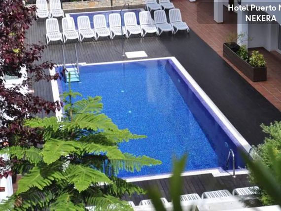 teren hotelu, basen