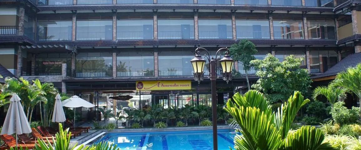 teren hotelu, obiekt, basen