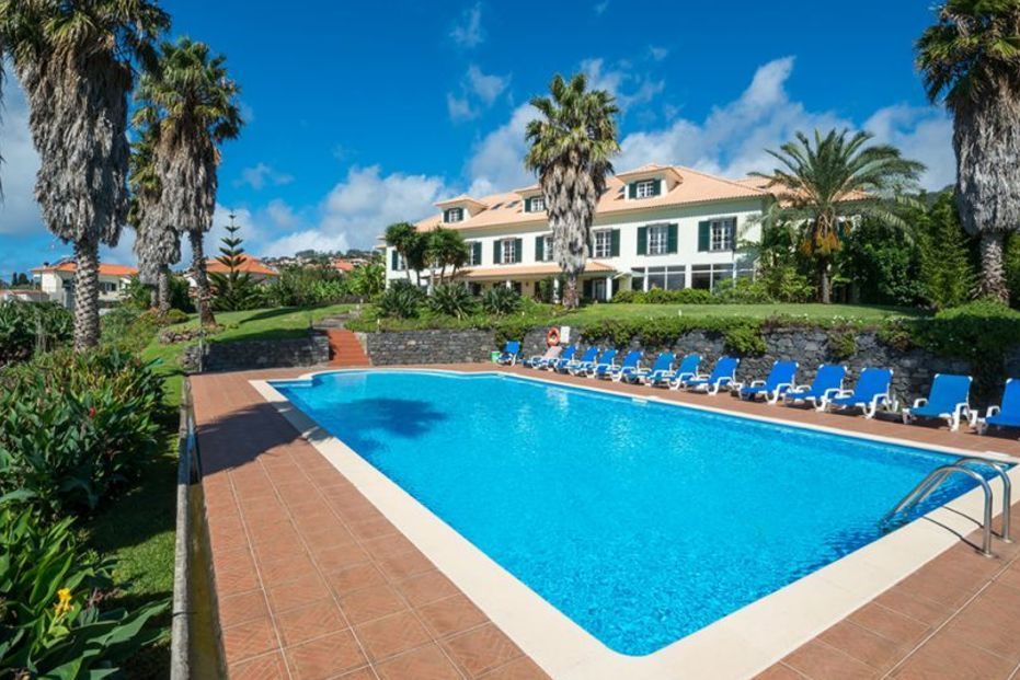 teren hotelu, obiekt, basen