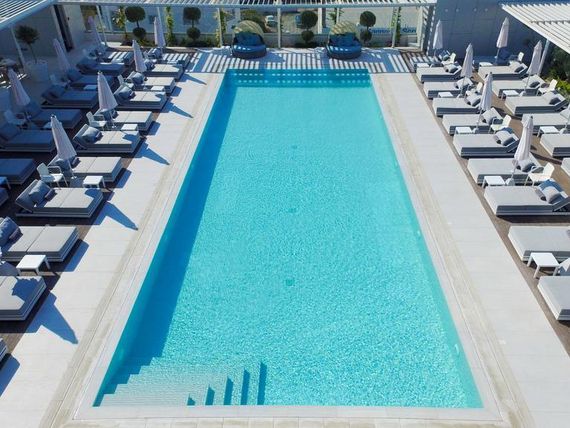 Wakacje w Radisson Blu Larnaca na Cyprze z TOP Touristik - Wczasy na ...