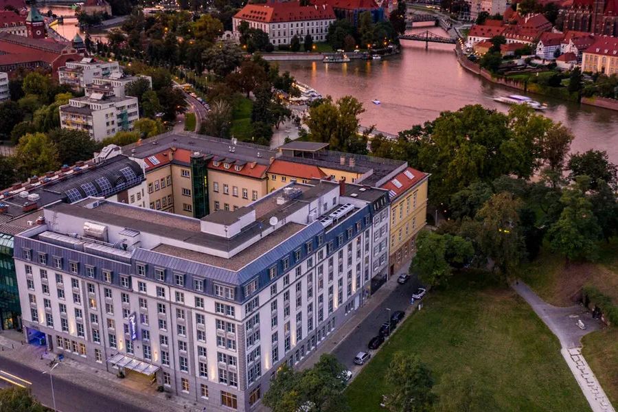 obiekt, budynek główny