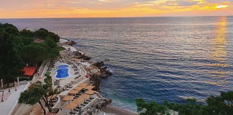 teren hotelu, basen, plaża