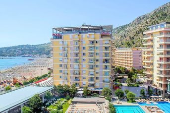 Rafaelo Deluxe and Spa