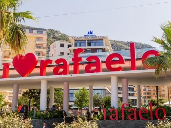 Rafaelo Executive