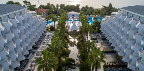 obiekt, teren hotelu