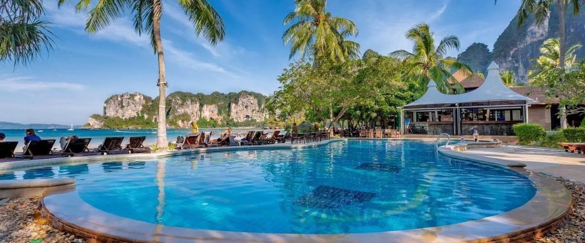 teren hotelu, basen
