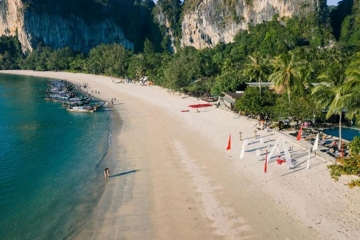 teren hotelu, plaża