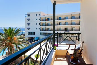 Ramada Athens Attica Riviera (ex Aquamarina)