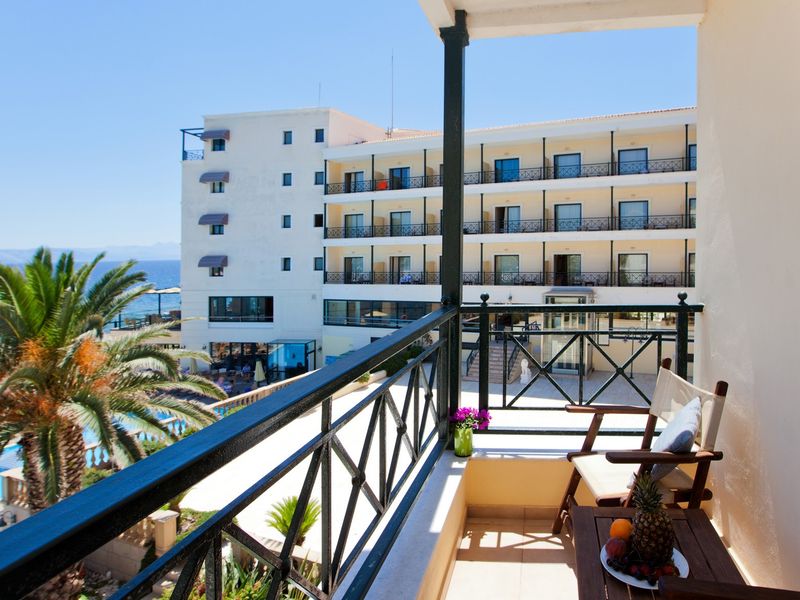 Ramada Athens Attica Riviera (ex Aquamarina)
