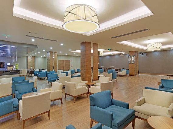 Ramada Resort Kusadasi - zdjęcie 2