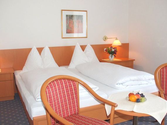 Rauscher &amp;amp; Paracels 3*