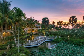 Rawi Warin Resort & Spa