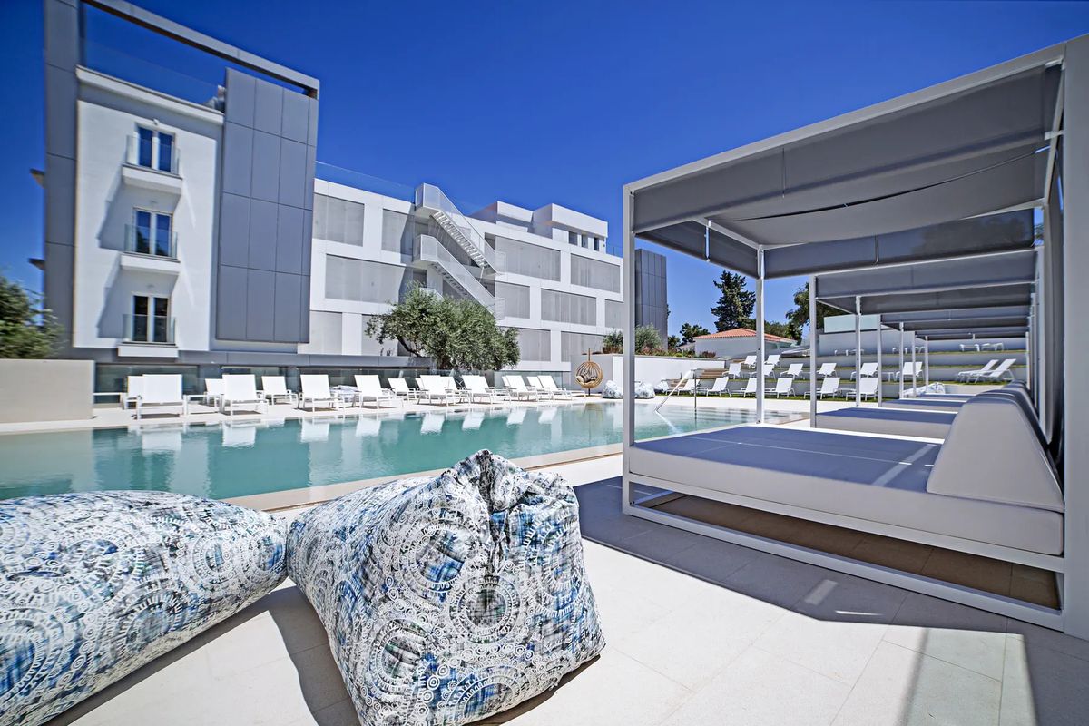 obiekt, teren hotelu, basen