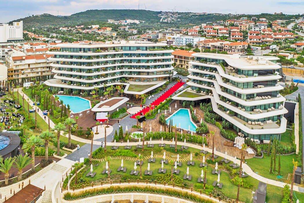 obiekt, teren hotelu, basen