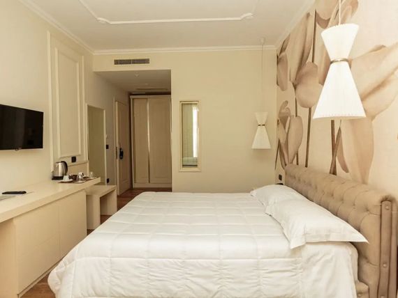 Regina City 4*