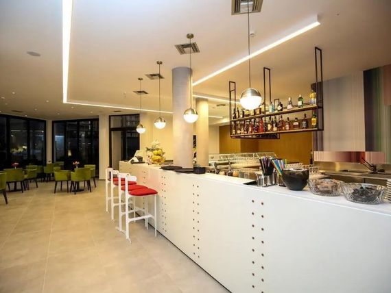 Regina Garden 4*