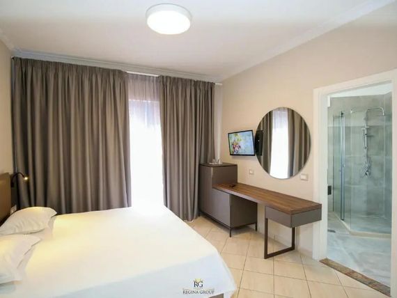 Regina Garden 4*