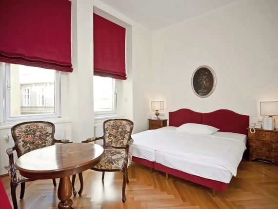 Regina (Wiedeń) 4*