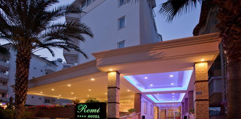 budynek główny, teren hotelu