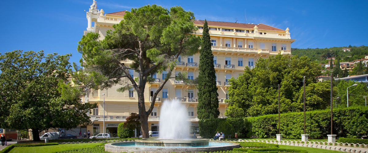 teren hotelu, budynek główny, obiekt