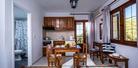 pokój, kuchnia / aneks kuchenny