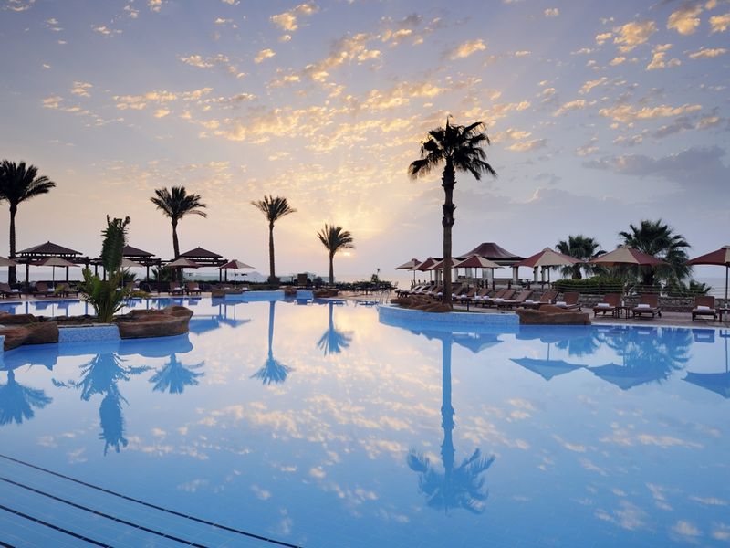 Renaissance Golden View Beach