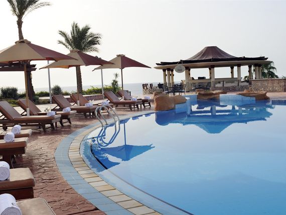 basen, pool bar