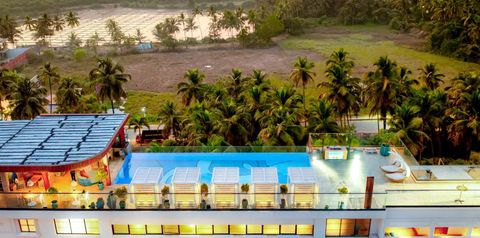 teren hotelu, basen, pool bar