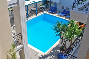 Renia Apartments