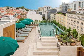 Rent4days Browns Deluxe