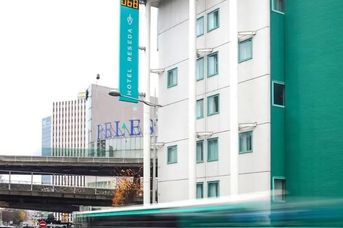 Reseda Porte de Bagnolet