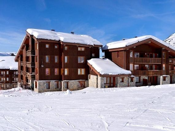 obiekt, teren hotelu