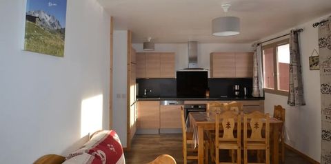 pokój, kuchnia / aneks kuchenny