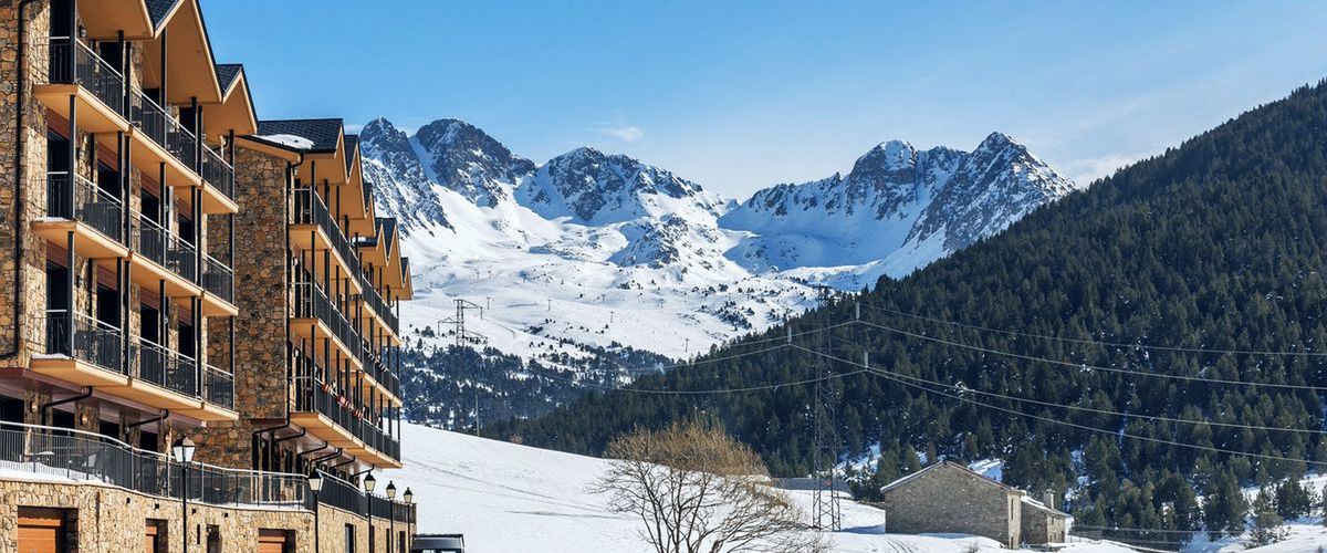 obiekt, teren hotelu