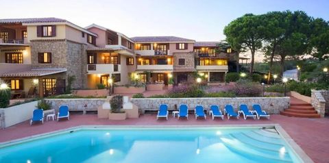 obiekt, teren hotelu, basen