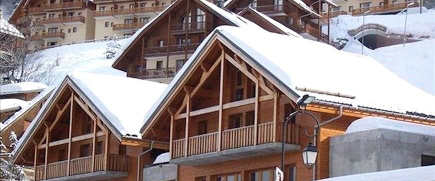 budynek główny, teren hotelu