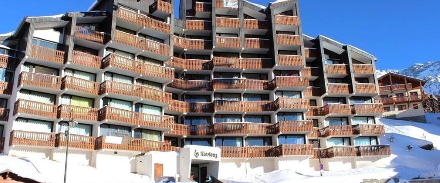 budynek główny, teren hotelu