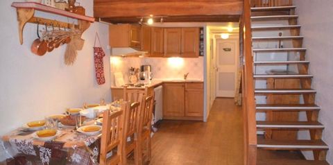 pokój, kuchnia / aneks kuchenny