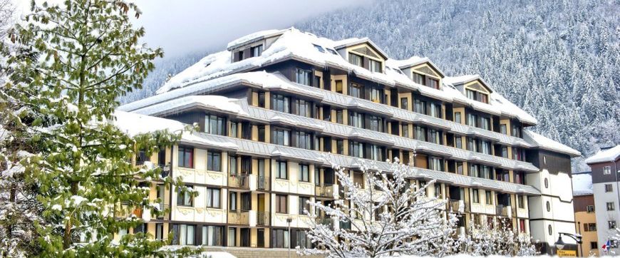 obiekt, budynek główny, teren hotelu