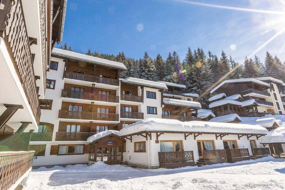 budynek główny, obiekt