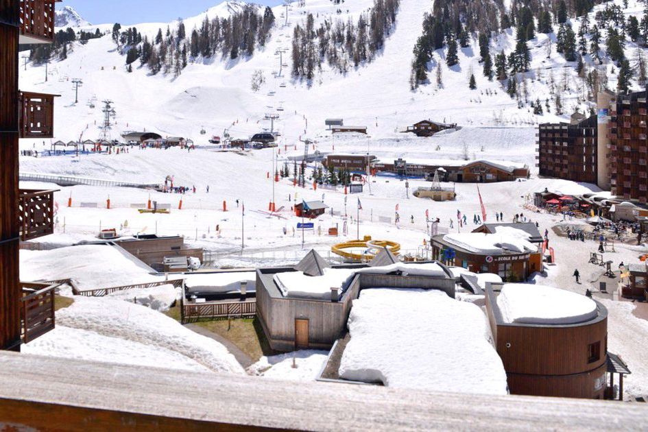obiekt, teren hotelu