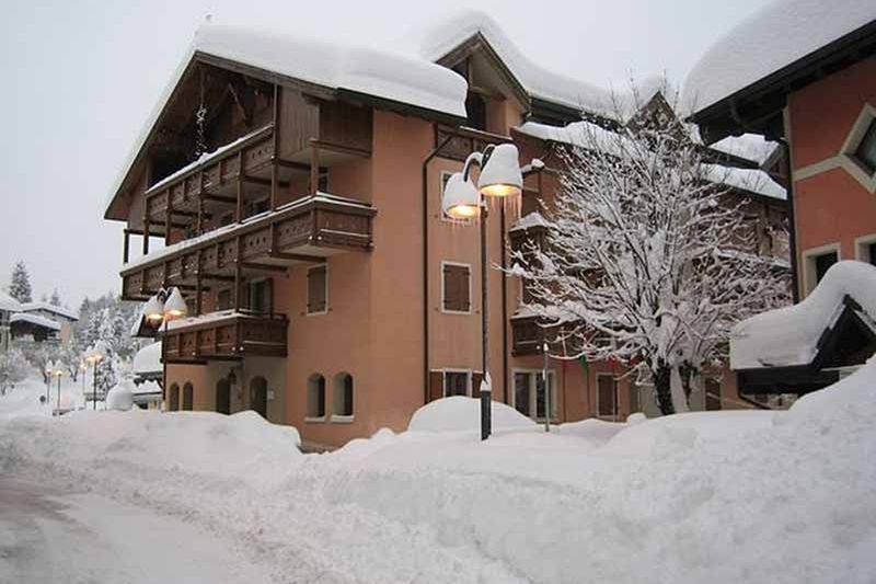 obiekt, teren hotelu