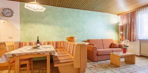 pokój, kuchnia / aneks kuchenny