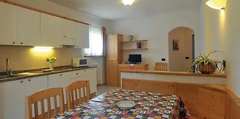 pokój, kuchnia / aneks kuchenny