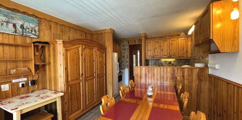 pokój, kuchnia / aneks kuchenny