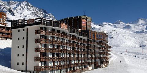 obiekt, budynek główny, teren hotelu