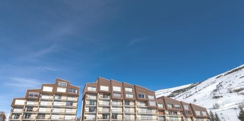 budynek główny, teren hotelu