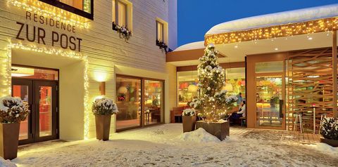 obiekt, budynek główny