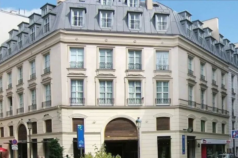 budynek główny, obiekt